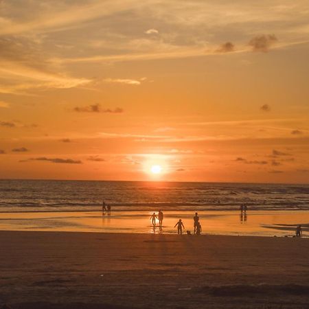 Alojamiento Frente Al Mar Playa La Barra Buenaventura Ngoại thất bức ảnh